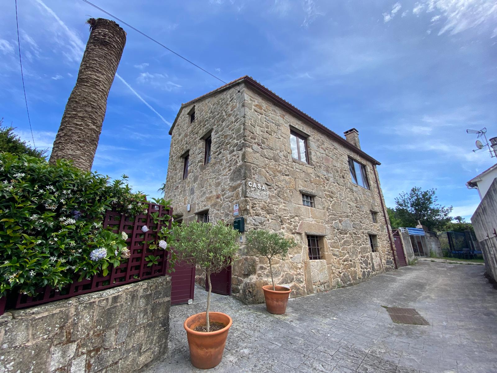 Fachada Casa Bamiak Rías Baixas